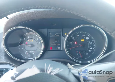 2013 Jeep Grand Cherokee Laredo z USA, uszkodzony, nr VIN 1C4RJFAG4DC568856